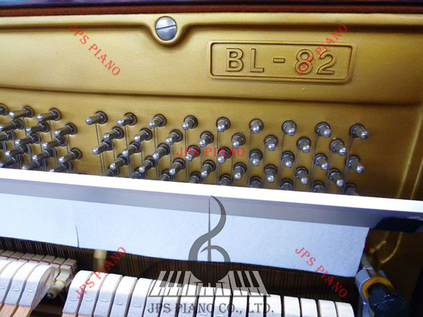 Đàn Piano Cơ Kawai BL-82
