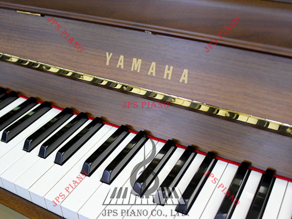 Đàn Piano Cơ Yamaha C108