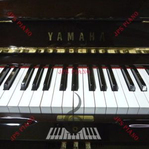 Đàn Piano Cơ Yamaha W110B