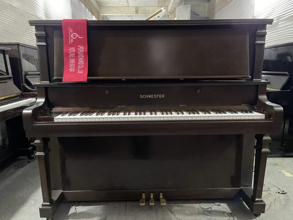 Đàn Piano Cơ Schwester Custom 301