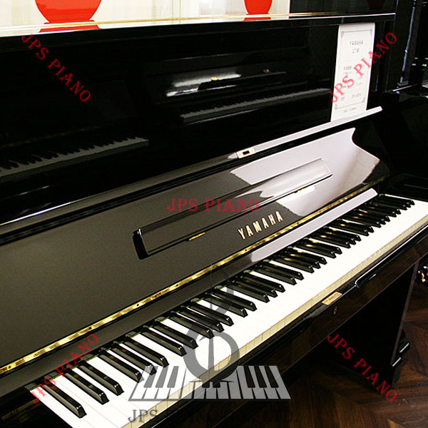 Đàn Piano Cơ Yamaha U1M