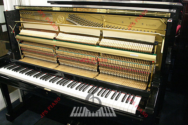 Đàn Piano Cơ Yamaha UX-1